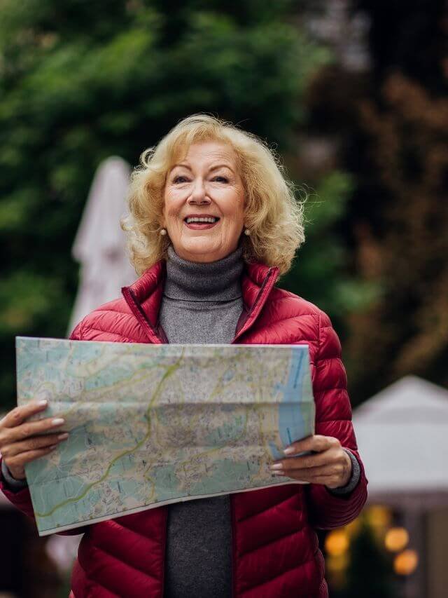 Tours for Seniors Traveling Alone – Safe & Fun Adventures